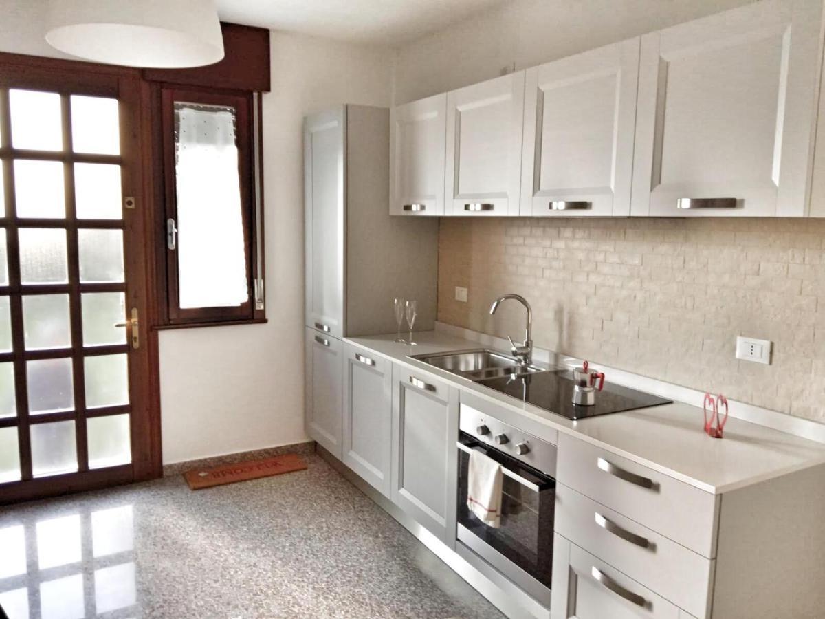 Red Tower Venice Apartment - 2 Mins From Vce Airport- Free Wifi Tessera Kültér fotó