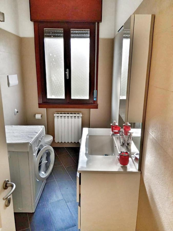 Red Tower Venice Apartment - 2 Mins From Vce Airport- Free Wifi Tessera Kültér fotó