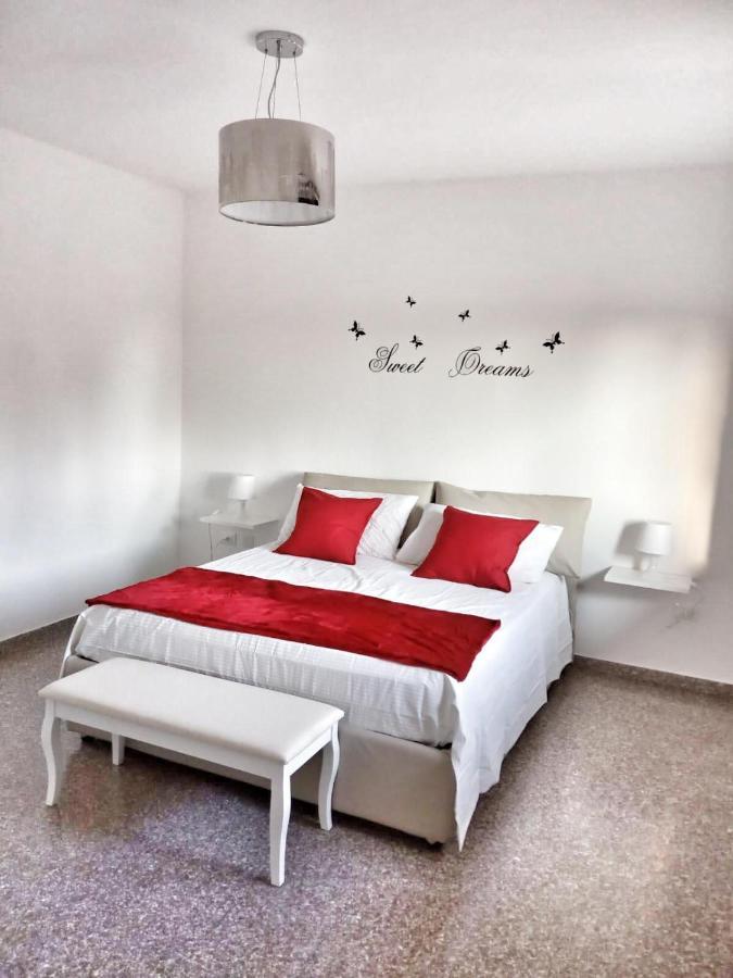 Red Tower Venice Apartment - 2 Mins From Vce Airport- Free Wifi Tessera Kültér fotó