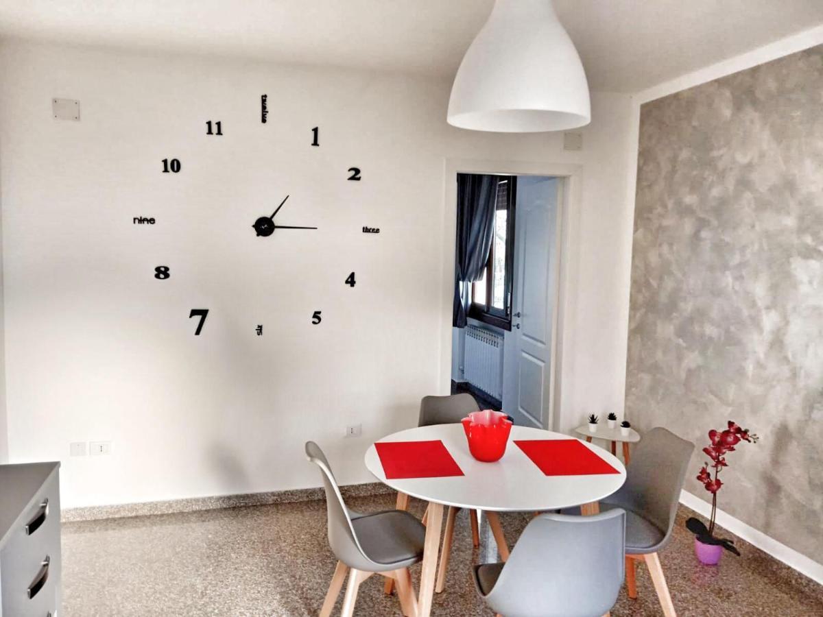 Red Tower Venice Apartment - 2 Mins From Vce Airport- Free Wifi Tessera Kültér fotó
