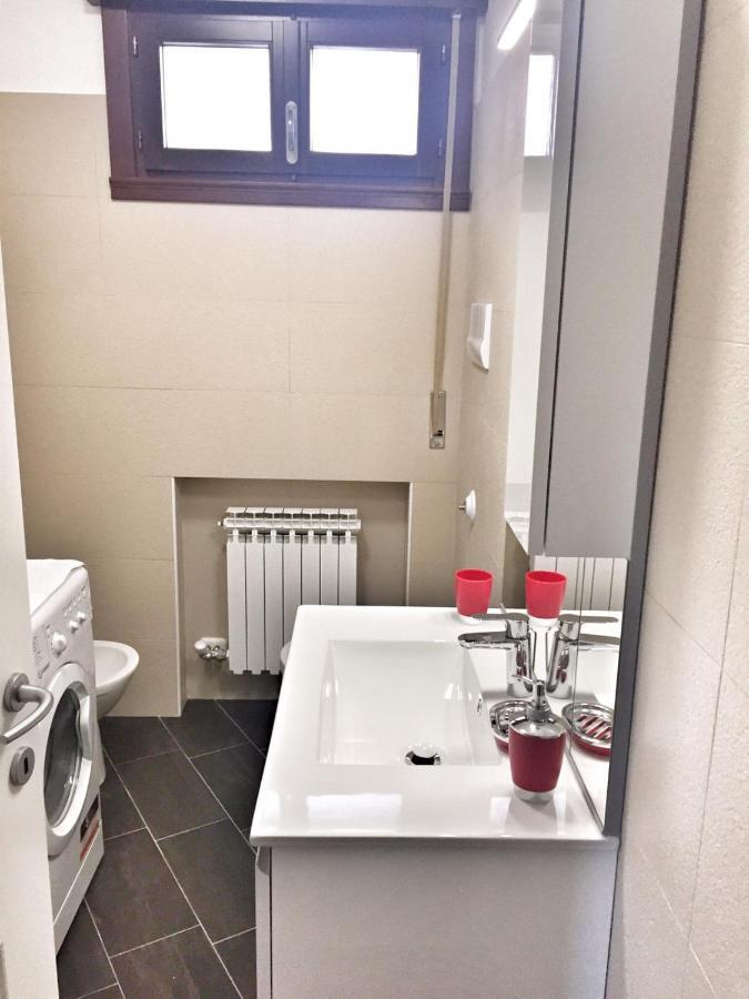 Red Tower Venice Apartment - 2 Mins From Vce Airport- Free Wifi Tessera Kültér fotó
