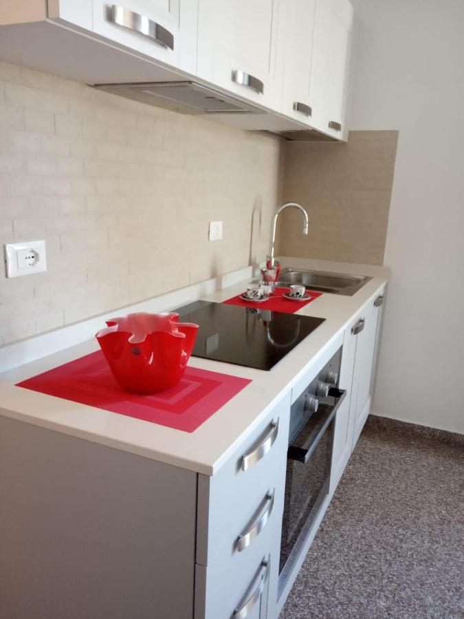 Red Tower Venice Apartment - 2 Mins From Vce Airport- Free Wifi Tessera Kültér fotó